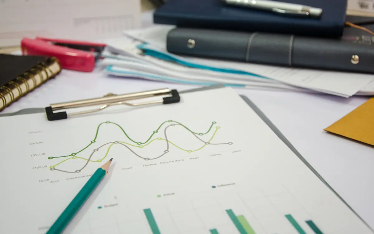 Dashboard Analitik & Monitoring Kinerja Bisnis